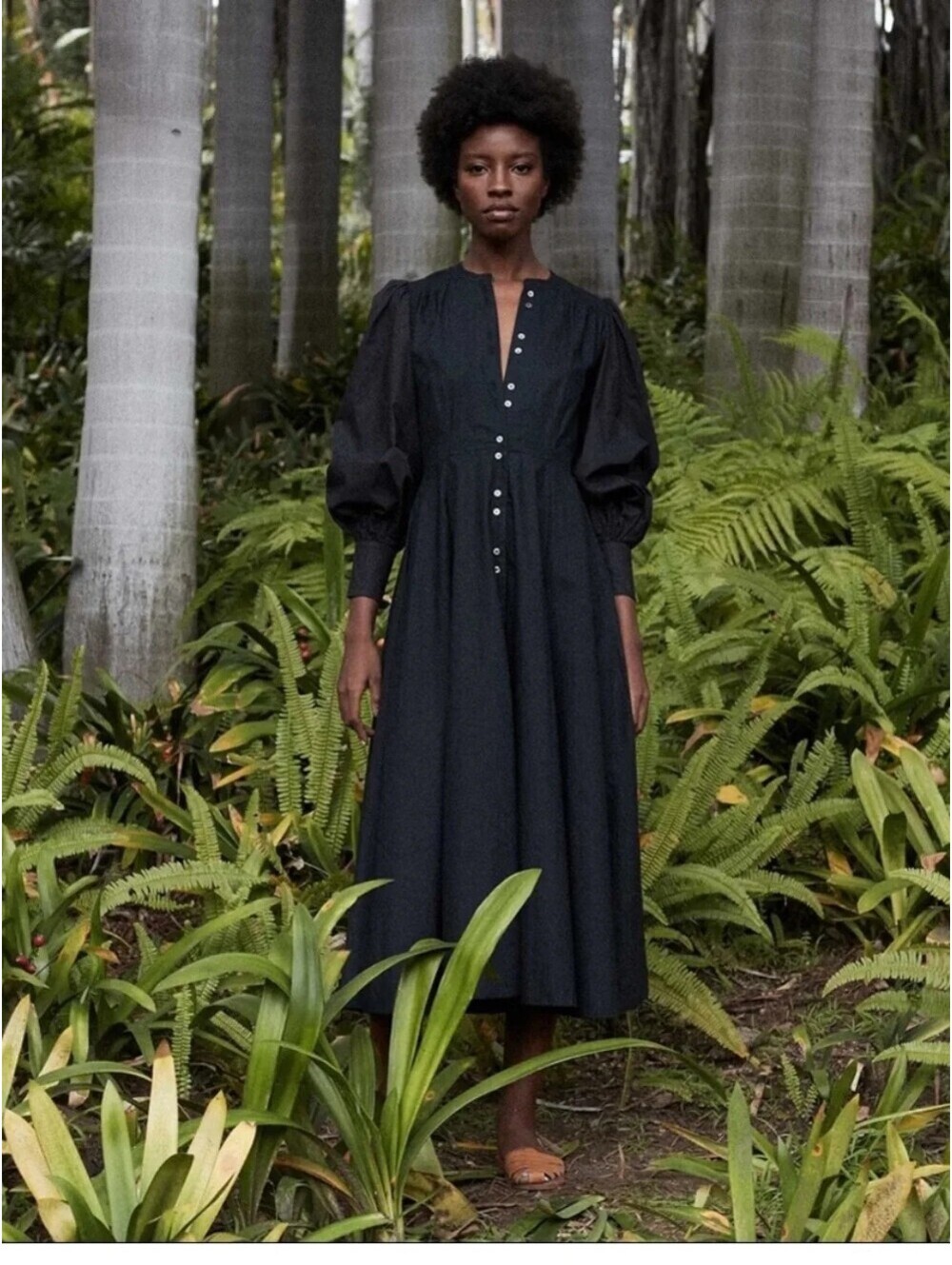 Doen Edlynne Black Bishop Sleeve Dress